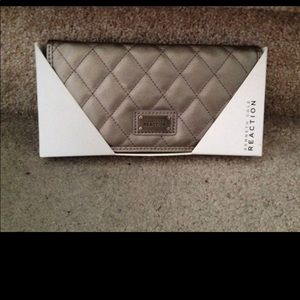 Kenneth Cole Reaction wallet